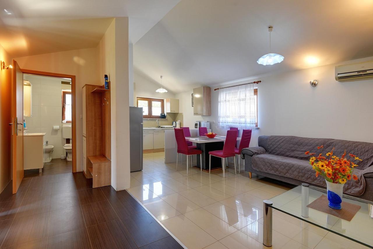 Holiday Home Jasminka Medulin Ngoại thất bức ảnh